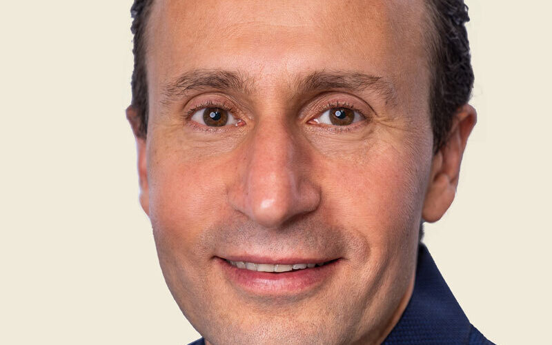 Rob-CEO-005-Edit-Yellow-800x1200-1